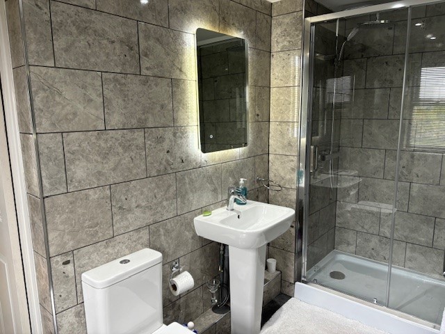 New ensuite 2